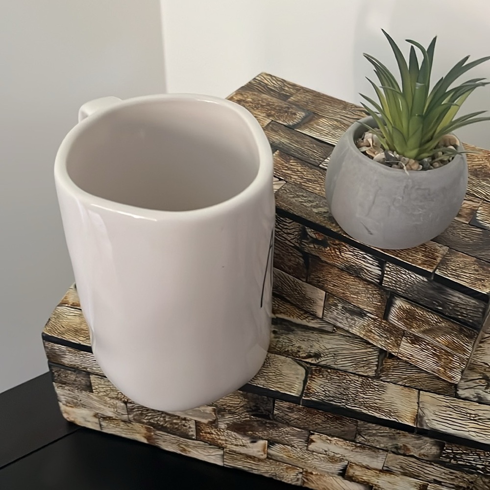 NEW RAE DUNN Large AMOUR Mug - Picture 3 of 9
